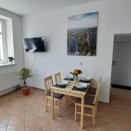 Am Hofladen Hellendorf - Saechsische Schweiz *